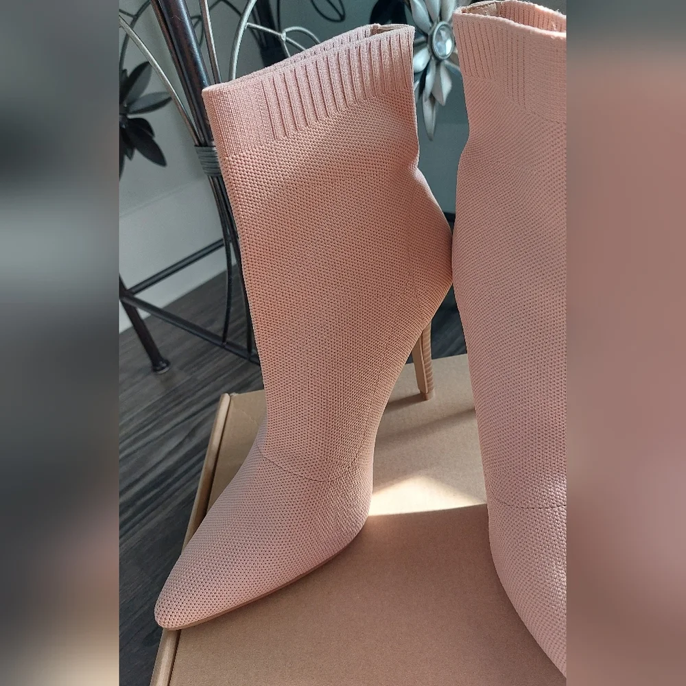 Journee High Heel Booties Rose Ankle Boots Pink Sock Boot - Picture 1 of 7